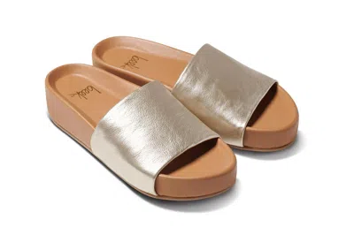 Beek Women's Pelican Leather Sandal In Platinum In Silver