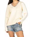 Before You Tricia Contrast Sweater In Cream / Sky Blue In Multi