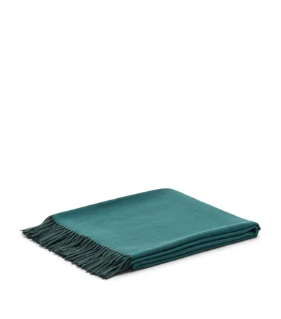 Begg X Co Cashmere Reversible Arran Throw Blanket In Blue