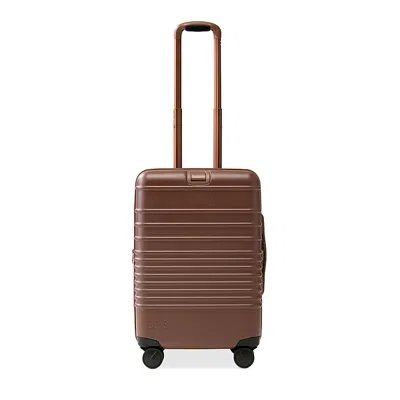 Beis The Carry-on Roller In Maple In Burgundy