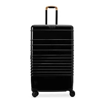 BEIS BEIS THE GLOSSY LARGE CHECK IN ROLLER SUITCASE IN BLACK