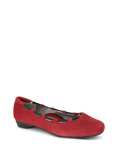 Bella Comforto Women's Bena Ballet Flat Shoes In Hermes