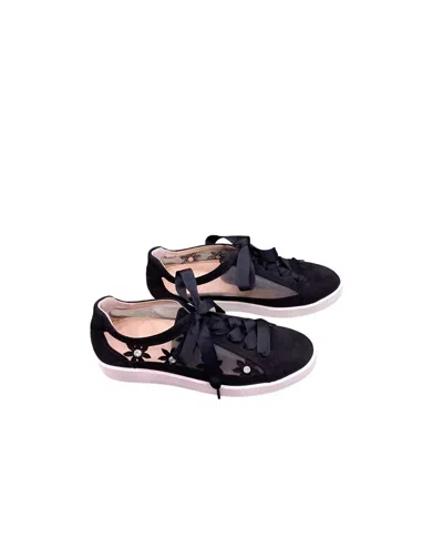 Bella Comforto Women Clara Sneakers In Black