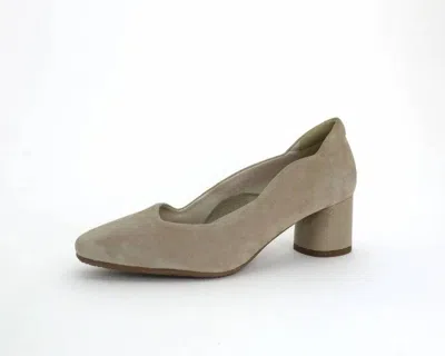 Bella Comforto Women's Evelyn Block Heel Pump Heels In Sahara In Brown