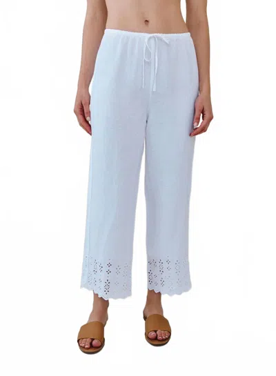 Bella Dahl Beach Crop With Embroidered Hem Pants In White In Blue