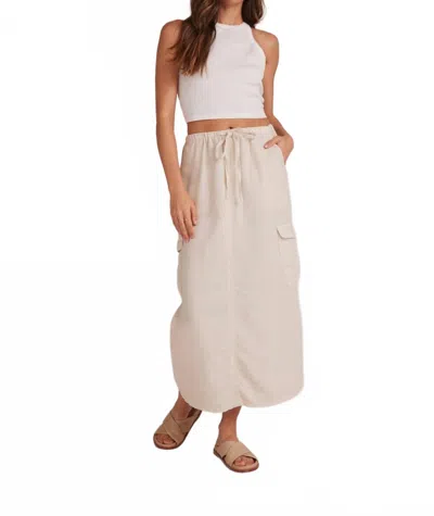 Bella Dahl Bellow Pocket Cargo Skirt In Beige In White