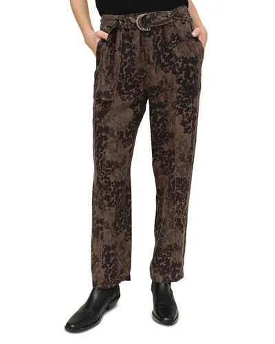 Bella Dahl Belted Seamed Pants In Brown