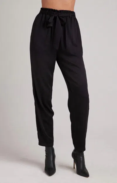 Bella Dahl Belted Trouser In Black