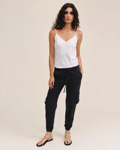 Bella Dahl Cargo Track Pants In Black