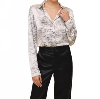 Bella Dahl Clean Hidden Placket Shirt In Snow Tiger In Multi