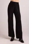 Bella Dahl Variegated Pleat Wide Leg Satin Pants In Black