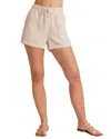 Bella Dahl Frayed Hem Pocket Shorts In Cliffside In Beige