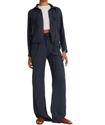 Bella Dahl Greta Pleated Wide Leg Trouser In Navy In Blue
