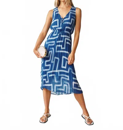 Bella Dahl High Low Pleated Dress In Coastline Print In Blue