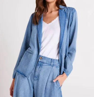 Bella Dahl Jagger Easy Longline Blazer In Vintage Horizon In Blue