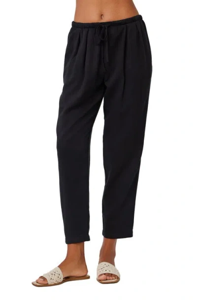 Bella Dahl Lina Pleated Drawstring Ankle Trousers In Black