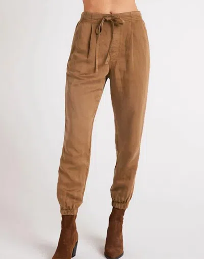 Bella Dahl Luna Pleat Front Jogger In Topaz Brown In Multi