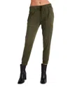 Bella Dahl Pocket Drawstring Jogger In Italian Herb In Italian Herb