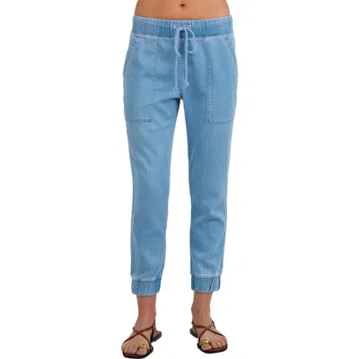 Bella Dahl Pocket Crop Denim Joggers In Blue
