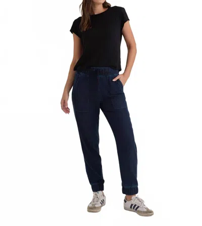 Bella Dahl Pocket Jogger Denim In Midnight Rinse Wash In Black