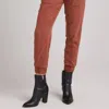 Bella Dahl Patch Pocket Jogger Pants In Pink