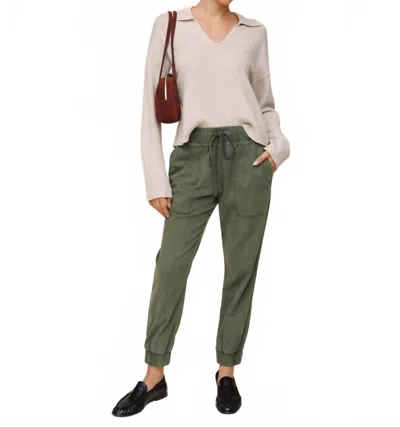 Bella Dahl Pocket Jogger Pants In Fern In Multi