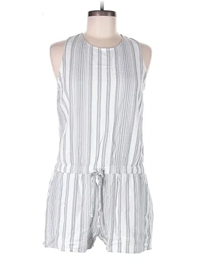 Pre-owned Bella Dahl Romper In Gray
