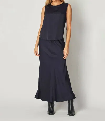 Bella Dahl Satin Sleeveless Top In Navy In Blue
