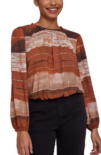 Bella Dahl Shirred Elastic Hem Top In Brown