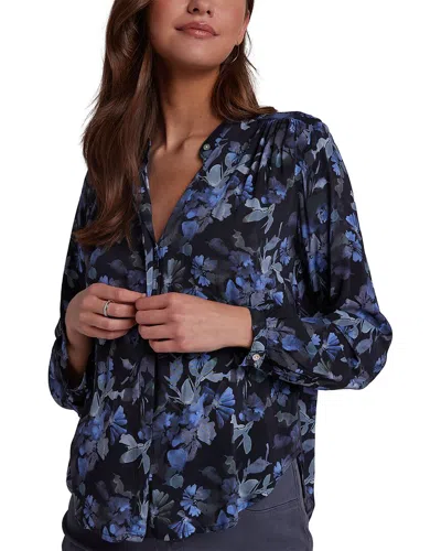 Bella Dahl Shirred Shoulder Shirt In Blue