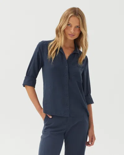 Bella Dahl Shirt Tail Button Down In Blue