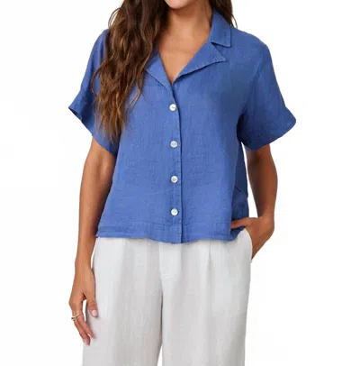 Bella Dahl Short Sleeve Flowy Button Down Shirt In Antique Indigo In Blue