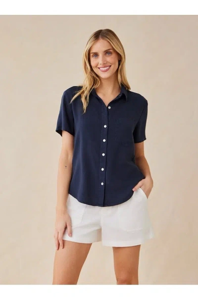 Bella Dahl Short Sleeve Pocket Button Down In Endless Sea In Navy
