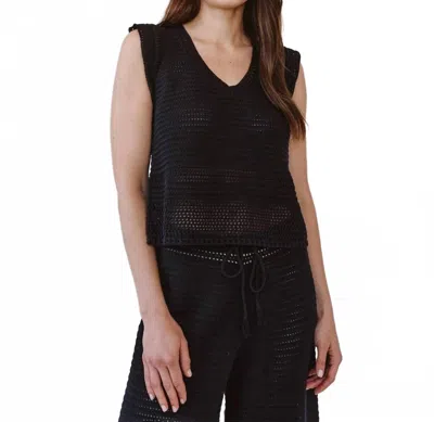 Bella Dahl Short Sleeve V Neck Crochet Top In Black