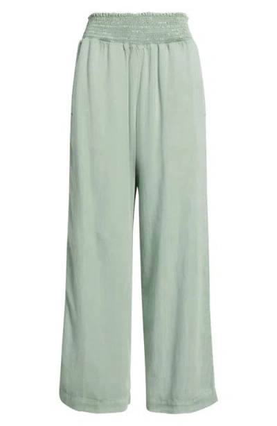 Bella Dahl Smock Waist Wide Leg Pants In Green