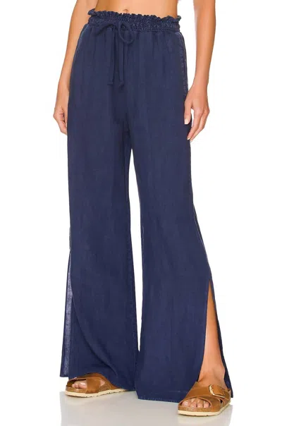 Bella Dahl Smocked Waist Side Slit Wide Leg Pant In Marine Blue