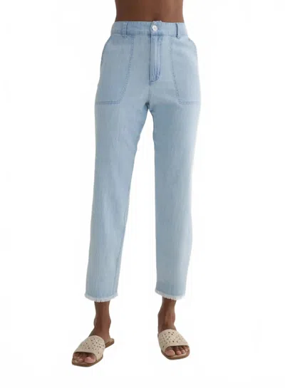 Bella Dahl Sonny Fray Utility Pant In Ctlcw In Blue