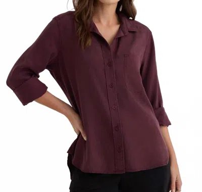 Bella Dahl Split Back Button Down Shirt In Pinot In Brown