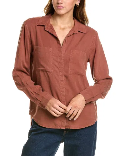 Bella Dahl Two Pocket Classic Button Down Shirt In Yellow