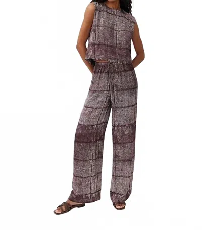 Bella Dahl Wide Leg With Wide Hem Pants In Asilah Textured Prnt In Brown