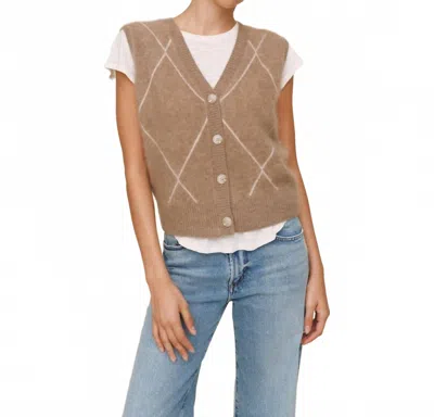 Bella Dahl Argyle Sweater Vest In Brown