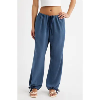Bella Venice Bridget Woven Balloon Pants In Blue