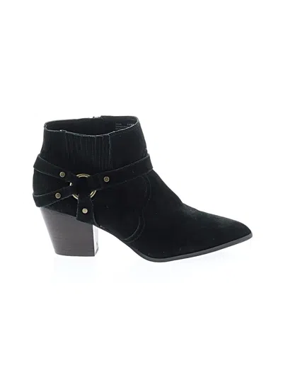 Pre-owned Bella Vita Ankle Boots In Black