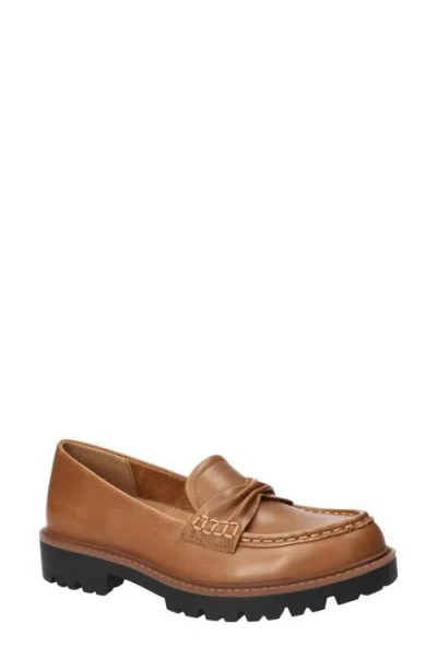 Bella Vita Avalon Lug Sole Loafer In Brown