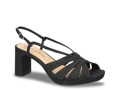 Bella Vita Chorus Platform Sandal In Black