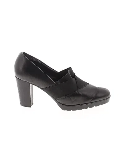 Pre-owned Bella Vita Heels In Black