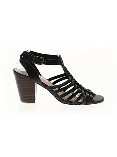 Pre-owned Bella Vita Sandals In Black