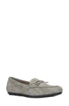 Bella Vita Scout Flat In Gray