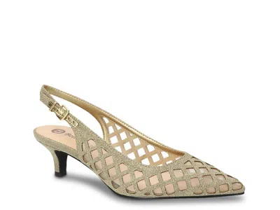 Bella Vita Wide Width Noel Pump In Gold