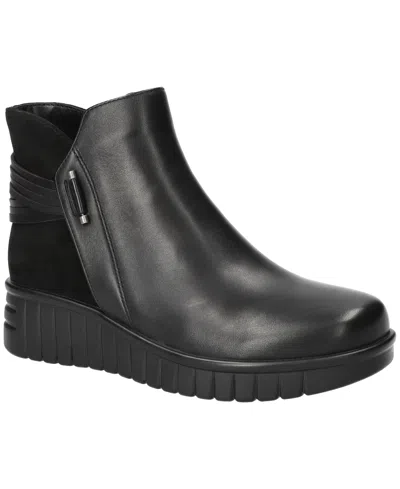 BELLA VITA WOMEN'S SUEANN ROUND TOE ANKLE BOOTIES